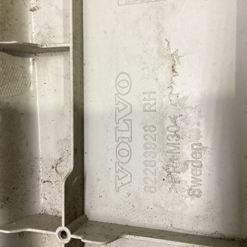 Полка задняя верхняя VOLVO