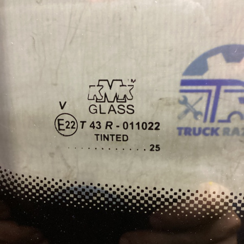 Стекло люка VOLVO