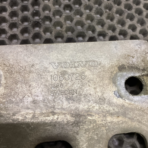 Накладка (ступень) подножки, L VOLVO
