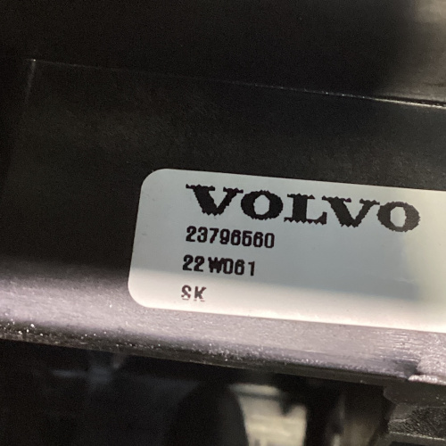 Люк в сборе с солнцезащитной шторкой и двойным стеклом VOLVO