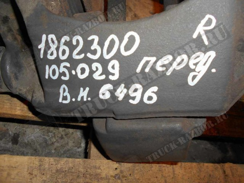 Суппорт передний, R