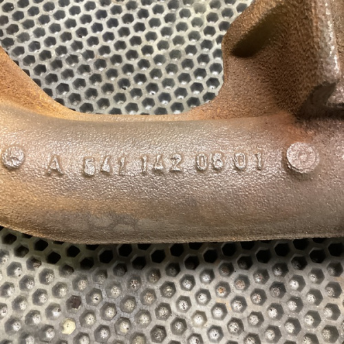 Выпускной коллектор Mercedes-Benz