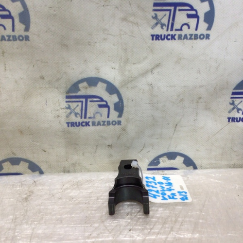 Кронштейн форсунки ГБЦ D16 VOLVO