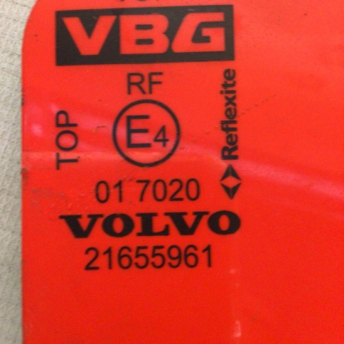 Отражатель крыла Volvo