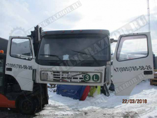 Кабина VOLVO FM низкая со спальником