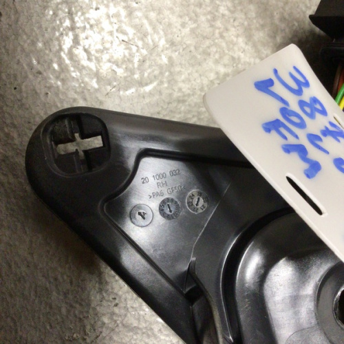 Зеркало в сборе R VOLVO