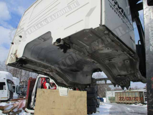 Кабина VOLVO FM низкая со спальником