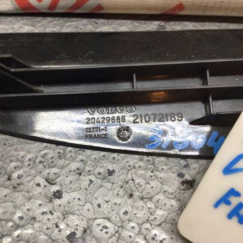 Накладка панели Volvo