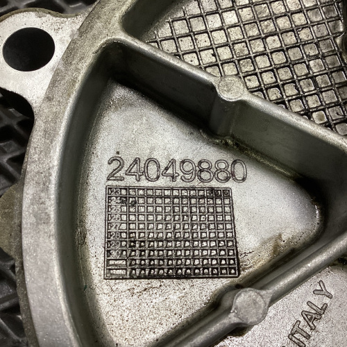 Крышка кожуха маховика D13K8 VOLVO