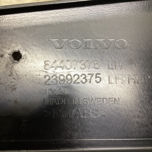 Накладка (облицовка) фары, L VOLVO