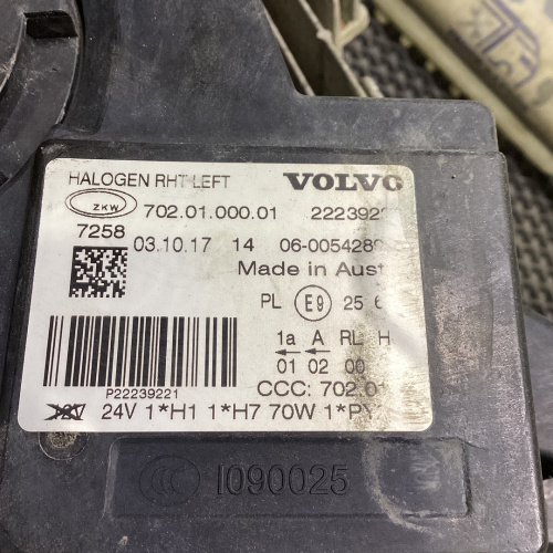 Фара, L VOLVO
