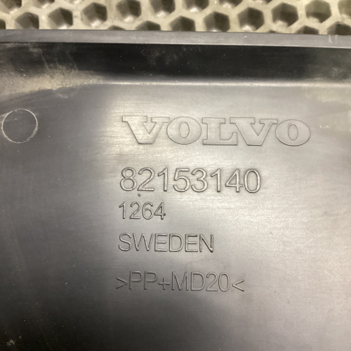 Дефлектор капота VOLVO