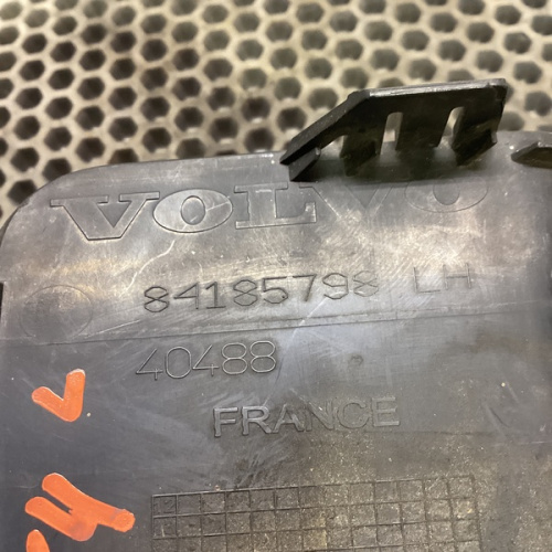 Заглушка корпуса подножки, L Volvo