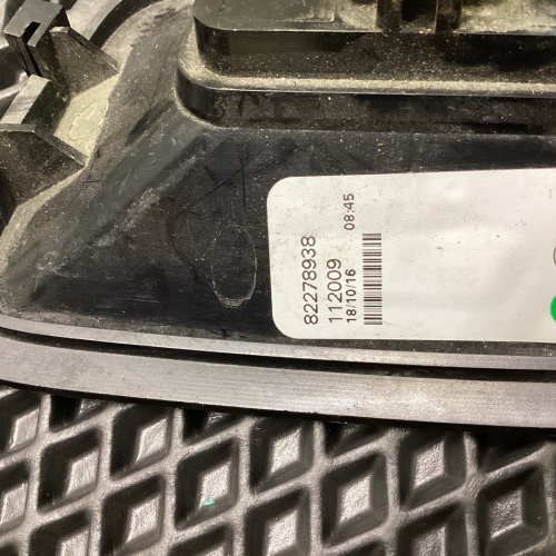 Фонарь габаритный (на крышу), R VOLVO