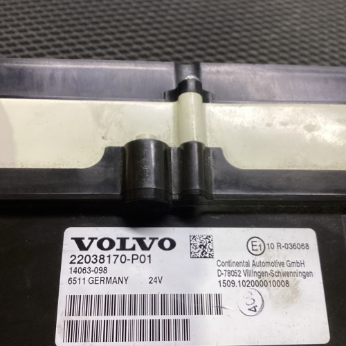Панель приборов VOLVO