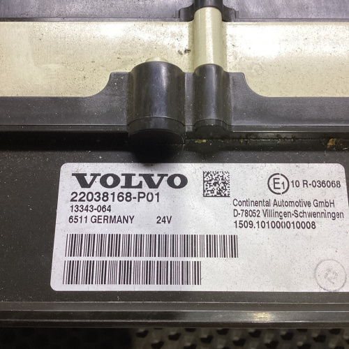 Панель приборов VOLVO