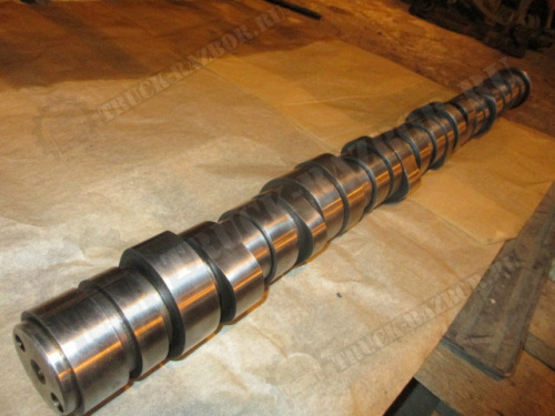 Распредвал D13
