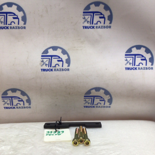 Кронштейн КПП (с болтами) Volvo