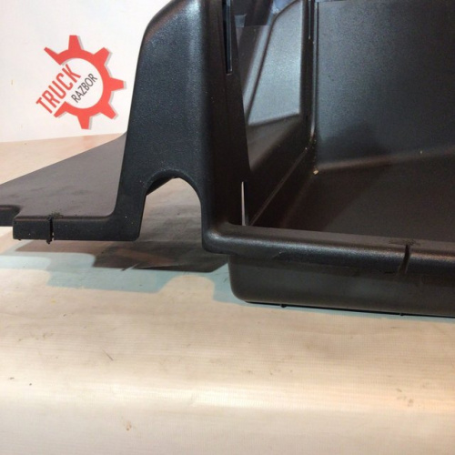 Корпус подножки R Volvo